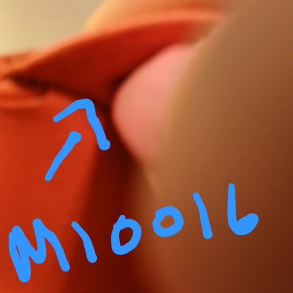 Pink LV Wallet with Snap Closure - Picture 10 of 10